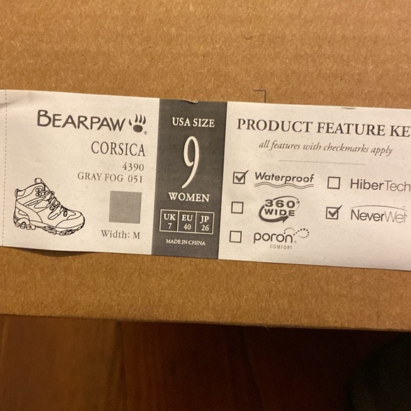 BearPaw Corsica women’s gray waterproof hiking boots size 9 NWT - Picture 11 of 12